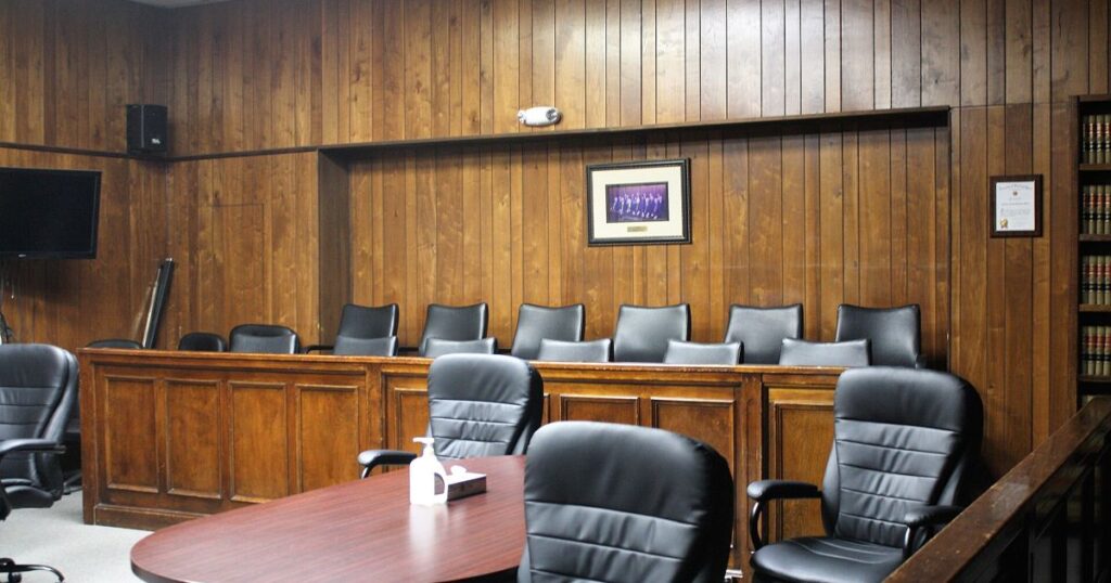 Jury Duty and Your Paycheck: Does Your Employer Have to Pay You?